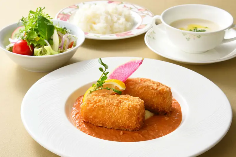 カニクリームコロッケランチ