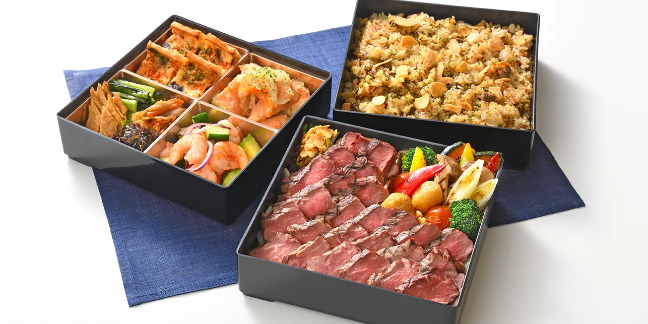 ステーキハウス「あづま」プレミアム三段重